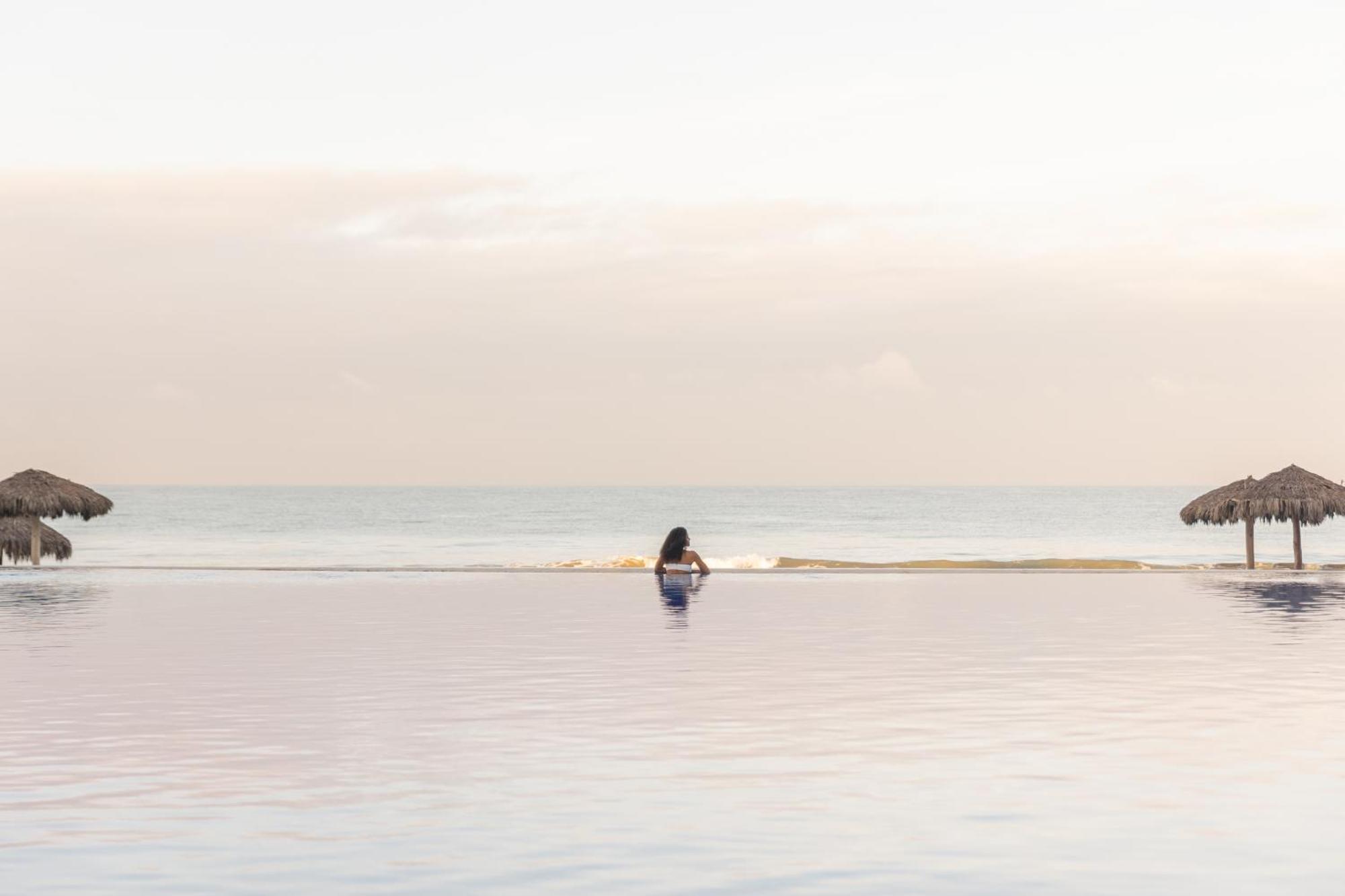 Wyndham Alltra Vallarta, All-Inclusive Resort Нуэво-Вальярта Экстерьер фото
